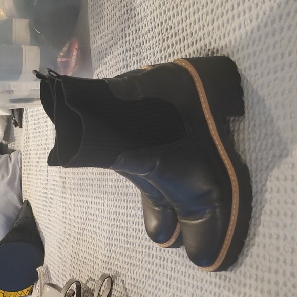 DV by Dolce Vita Trooper Boots EUC - Size 10 (27) - Picture 2 of 7